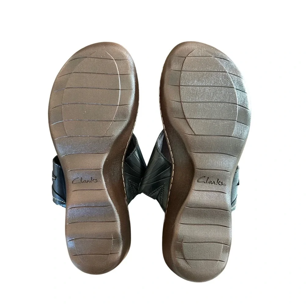 Clarks Collection Women Black Leather Wedge Thong Flip Flop Sandals‎ Size 11